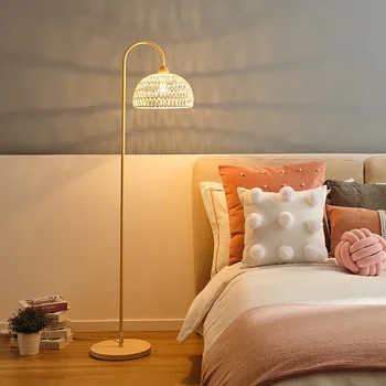 французский кремовый стиль торшер гостиная диван спальня прикроватное искусство бесшумное украшение атмосфера вертикальная настольная лампа
